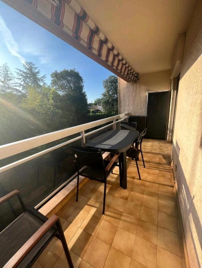 2 Pieces Proche Plage + Parking Golfe-Juan Kültér fotó